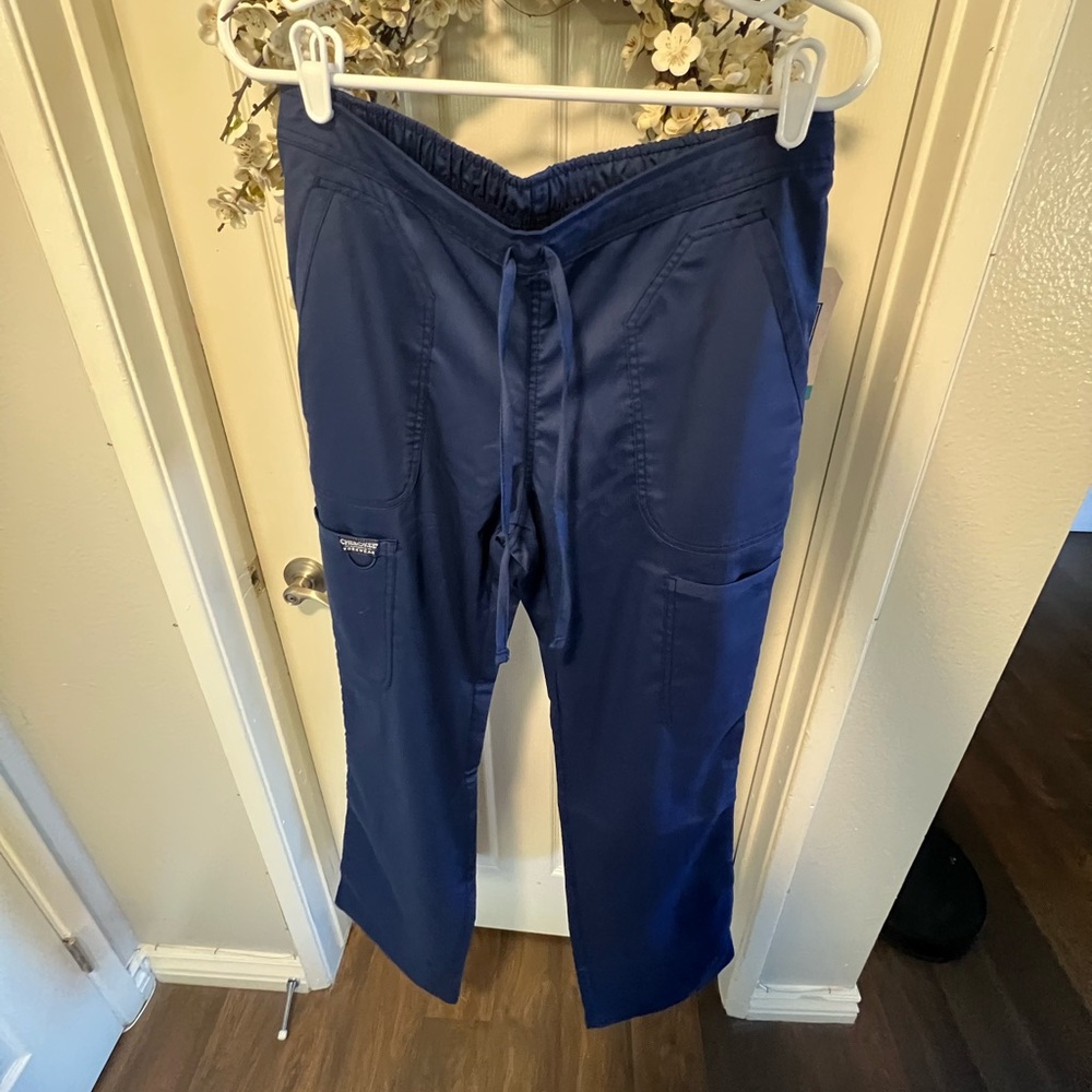 Women's Mid-Rise Moderate Flare Drawstring Pant